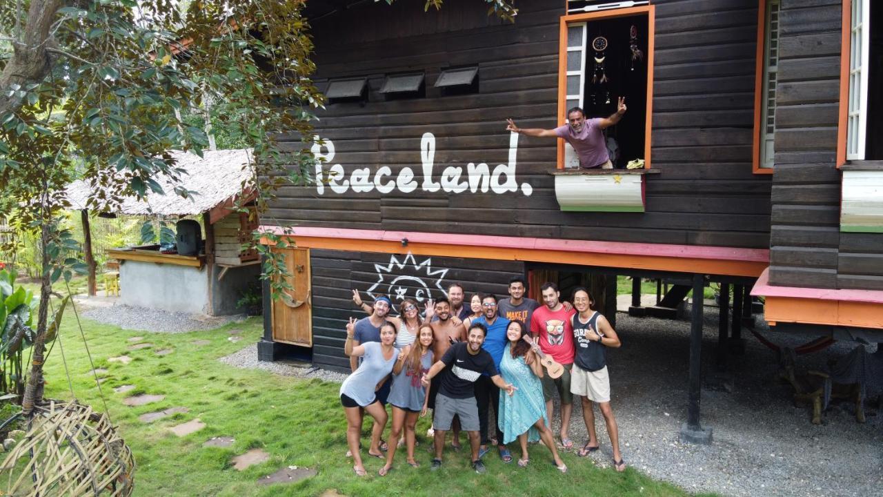 Peaceland Hostel Panglao Extérieur photo